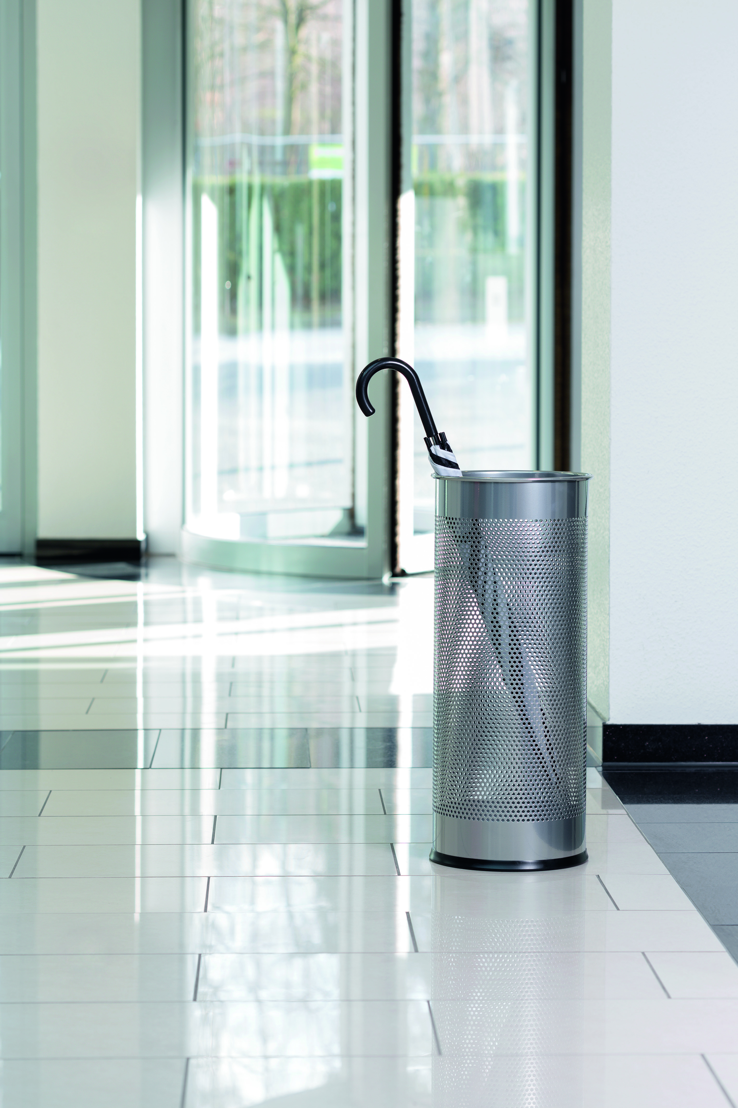 Stojak na parasole DURABLE metalowy, okrągły srebrny 28,5